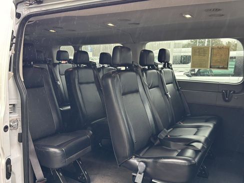 Used 2021 Ford Transit 350 XL image 10