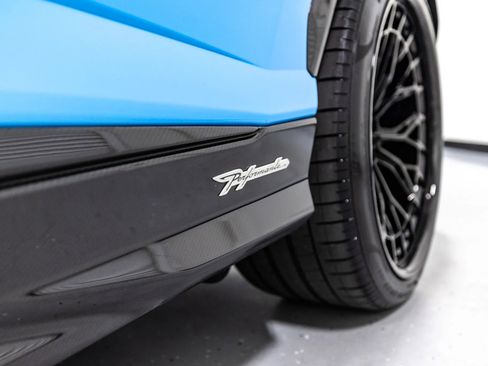 Used 2023 Lamborghini Urus Performante AWD/4WD image 19