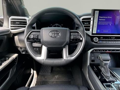 Used 2025 Toyota Tundra Platinum AWD/4WD image 8