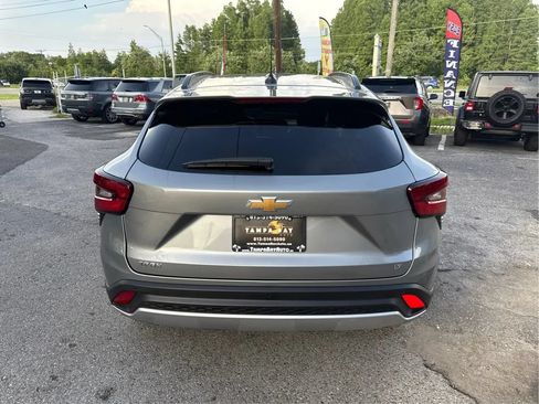Used 2026 Chevrolet Trax LT w/ Driver Confidence Package FWD image 6