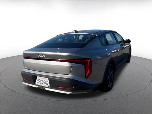 Used 2025 Kia K4 LXS image 14