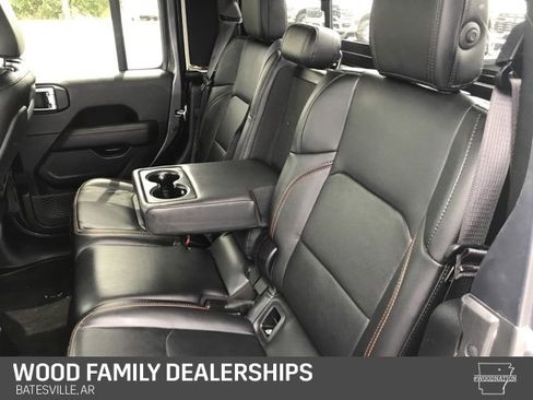 Used 2023 Jeep Gladiator Mojave w/ Cold Weather Group image 23