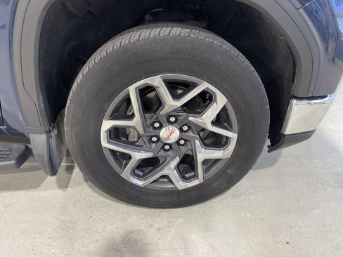 Used 2023 GMC Sierra 1500 SLT w/ SLT Premium Package image 10