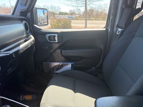 Used 2022 Jeep Wrangler Unlimited Willys image 24