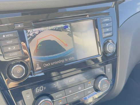 Used 2022 Nissan Rogue Sport SL w/ Premium Package image 26