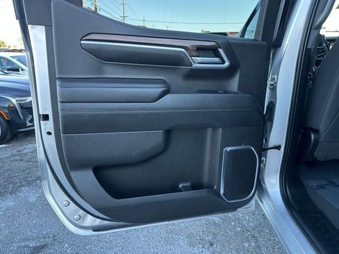 Used 2022 Chevrolet Silverado 1500 LT image 19