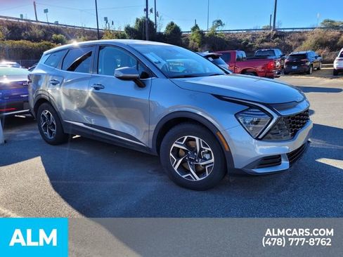 Used 2024 Kia Sportage LX image 18