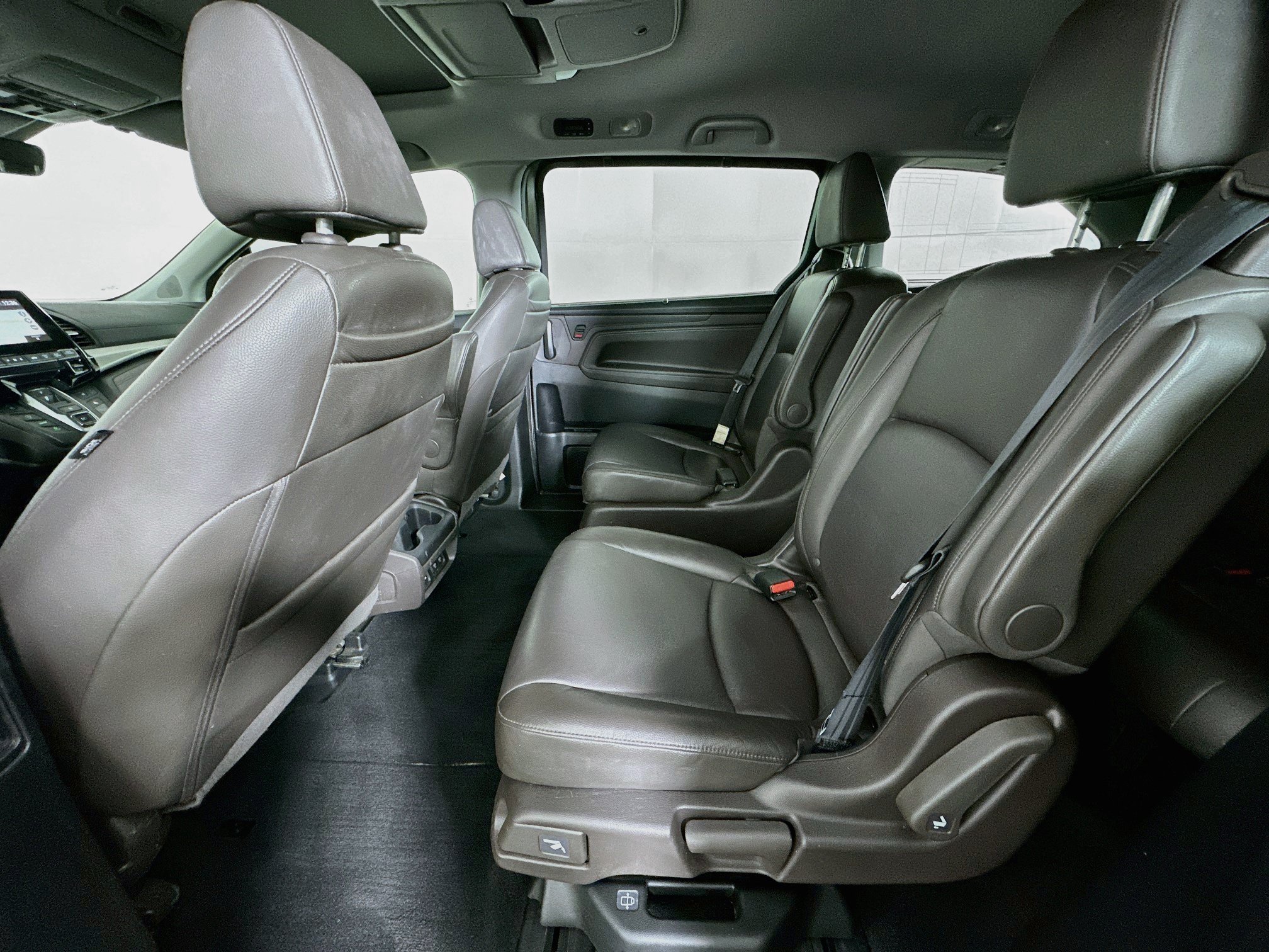 Used 2018 Honda Odyssey Touring image 28