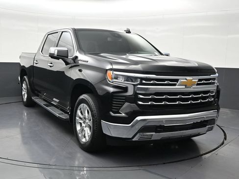 Used 2024 Chevrolet Silverado 1500 LTZ RWD image 8