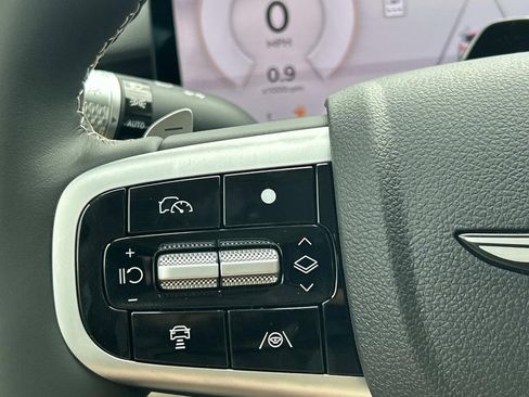 New 2026 Genesis GV70 2.5T Advanced AWD/4WD image 31