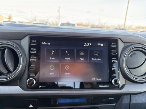 Used 2023 Toyota Tacoma TRD Off-Road image 18