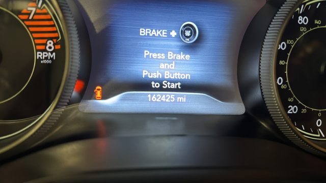 Used 2021 Jeep Cherokee Limited w/ Trailer Tow Group AWD/4WD image 10