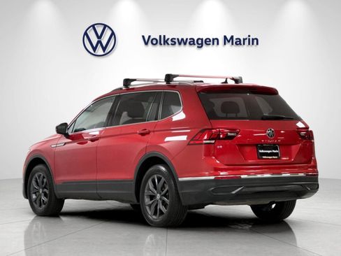 Used 2023 Volkswagen Tiguan SE FWD image 3