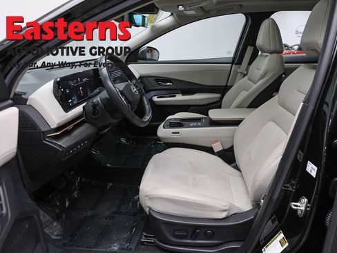 Used 2023 Nissan Ariya FWD image 14