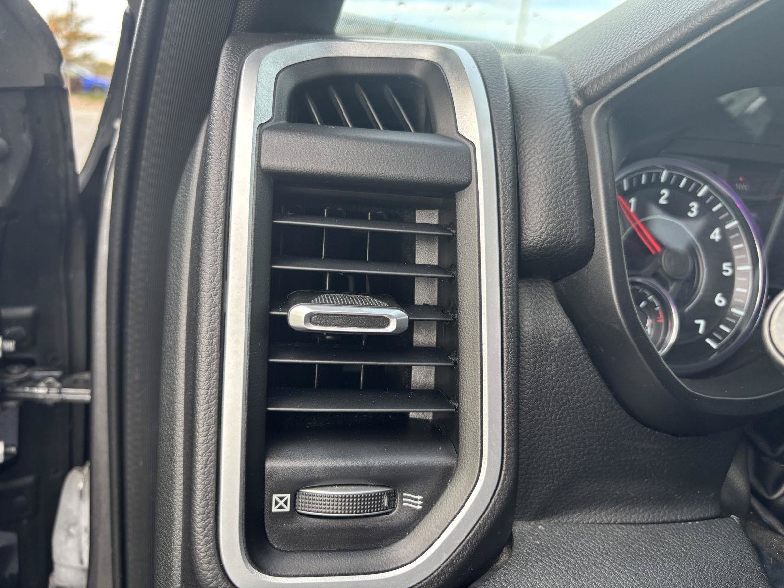Used 2022 RAM 1500 Big Horn AWD/4WD image 20