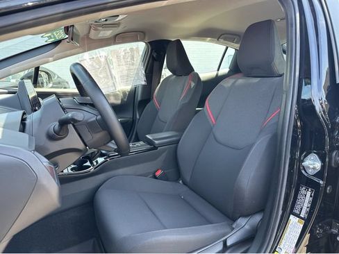 Used 2023 Toyota Prius Prime FWD image 6