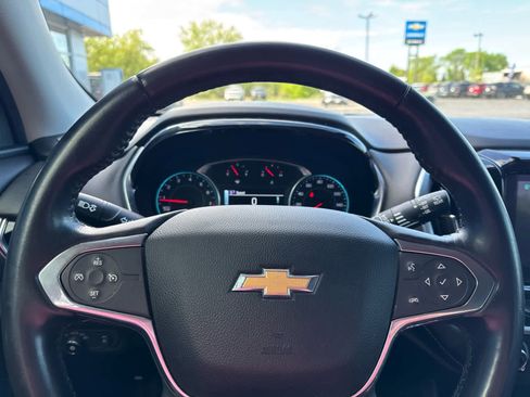 Used 2019 Chevrolet Traverse LT AWD/4WD image 23