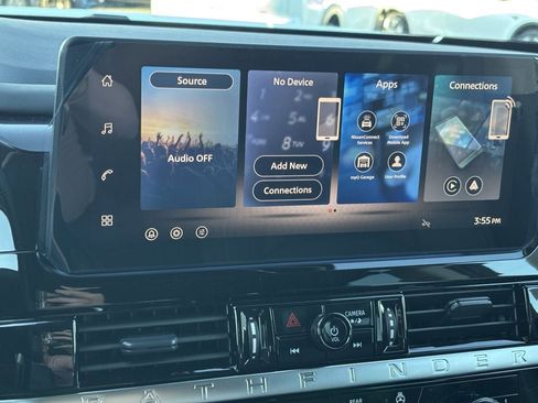 New 2026 Nissan Pathfinder SL w/ SL Premium Package AWD/4WD image 18