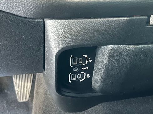 Used 2021 RAM 2500 Big Horn image 20