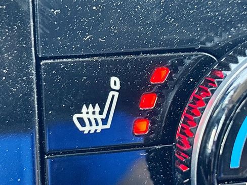 Used 2025 Nissan Pathfinder SL w/ Lighting Package (N92) image 20