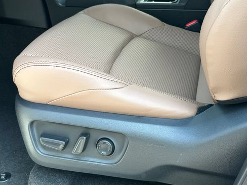 Used 2026 Toyota 4Runner Limited AWD/4WD image 21