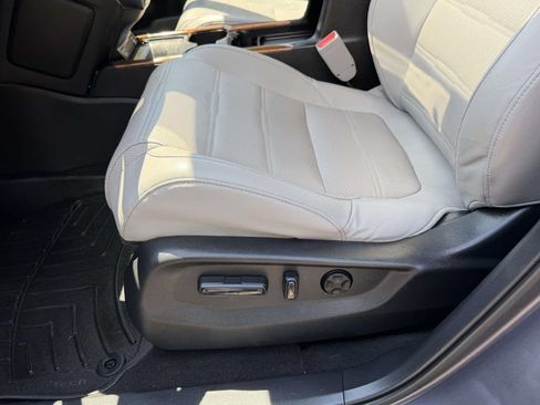 Used 2021 Honda CR-V Touring image 17