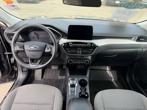 Used 2022 Ford Escape SE FWD image 14
