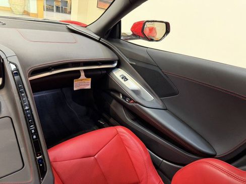 Used 2024 Chevrolet Corvette Stingray Convertible w/ 1LT image 12