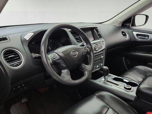 Used 2018 Nissan Pathfinder SL AWD/4WD image 10