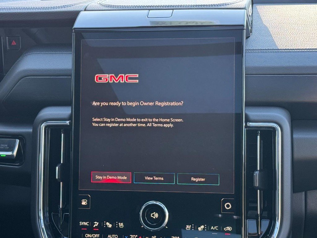 New 2026 GMC Yukon Denali w/ Sun & Power Step Package AWD/4WD image 14