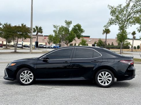 Used 2023 Toyota Camry LE w/ Convenience Package FWD image 18