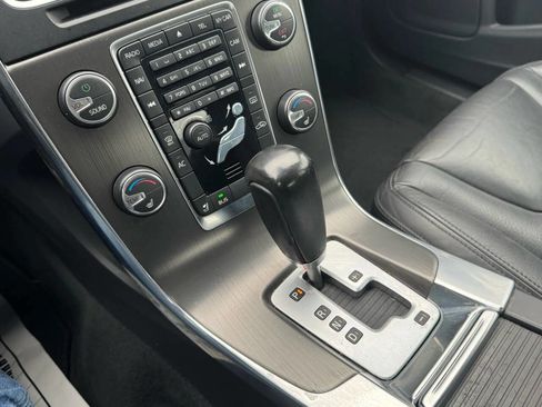 Used 2012 Volvo S60 T5 w/ Multimedia Pkg image 26