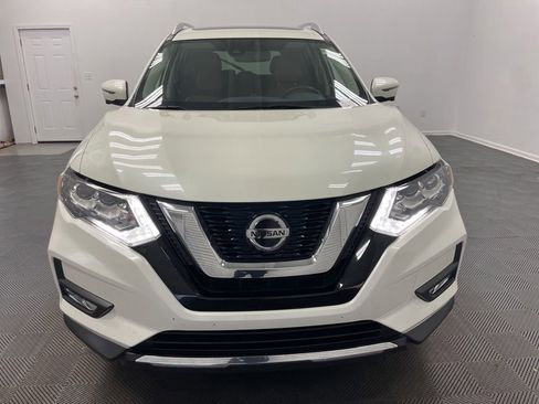 Used 2019 Nissan Rogue SL w/ Premium Package AWD/4WD image 3