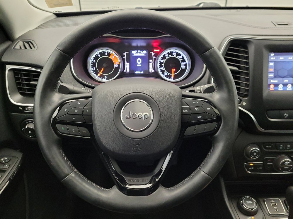 Used 2019 Jeep Cherokee Latitude Plus AWD/4WD image 22