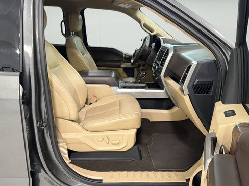 Used 2019 Ford F150 Lariat RWD image 22