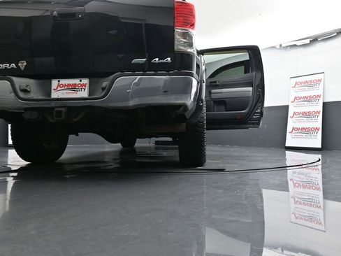 Used 2011 Toyota Tundra 4x4 CrewMax image 47
