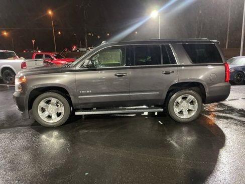 Used 2017 Chevrolet Tahoe LT w/ LT Signature Package image 2