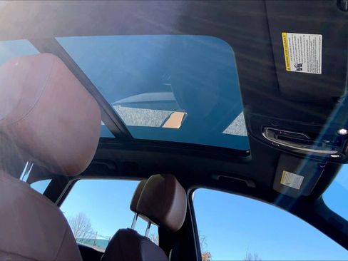 Used 2021 Audi Q5 Premium Plus w/ Premium Plus Package image 14