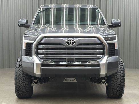 Used 2026 Toyota Tundra Limited AWD/4WD image 8