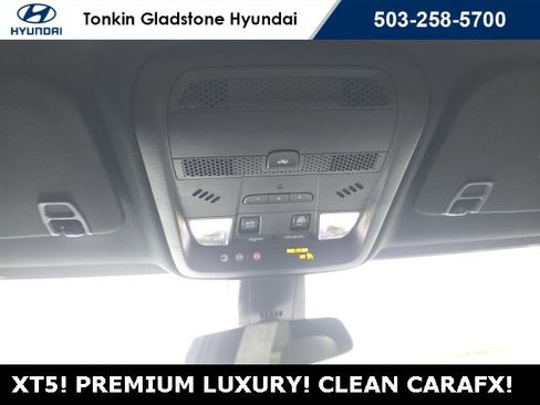 Used 2021 Cadillac XT5 Premium Luxury image 19