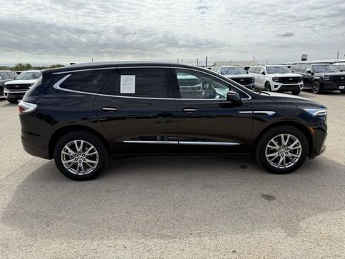 Used 2023 Buick Enclave Premium w/ Experience Buick Package image 9