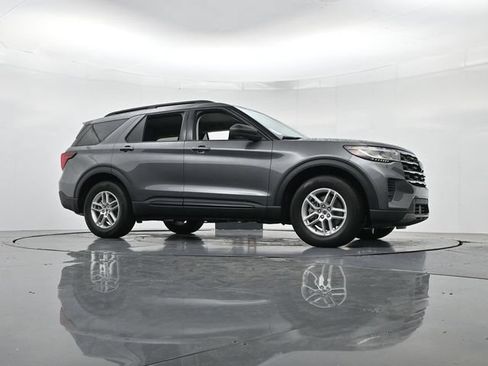 New 2026 Ford Explorer Active RWD image 43