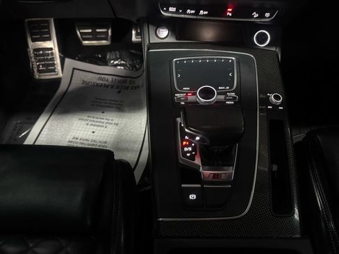 Used 2018 Audi SQ5 Premium Plus image 34