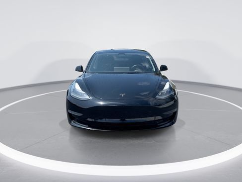 Used 2023 Tesla Model 3 Standard Range RWD image 9