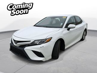 Used 2020 Toyota Camry SE video 2