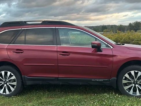 Used 2016 Subaru Outback 3.6R Limited AWD/4WD image 1
