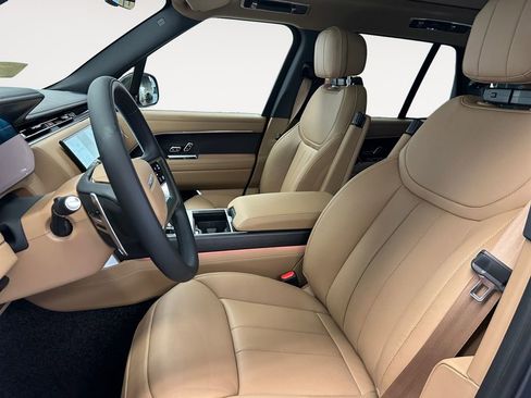 New 2026 Land Rover Range Rover SE image 9