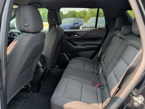 Used 2025 Chevrolet Equinox LT AWD/4WD image 34