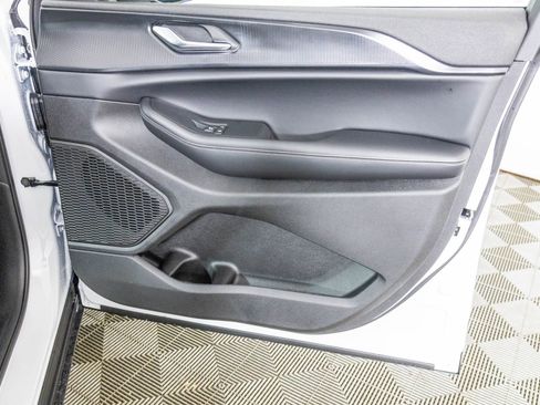 New 2025 Jeep Grand Cherokee Laredo image 37