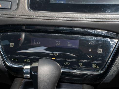 Used 2022 Honda HR-V EX image 25